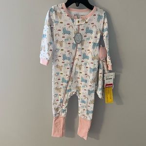 Baby zipper pajamas